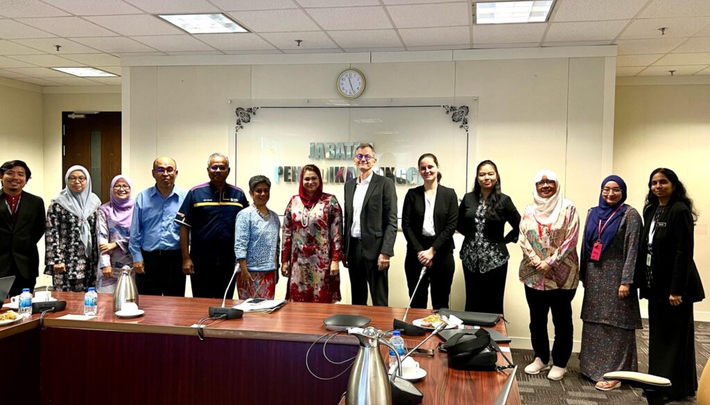 CNRS ASEAN - visit Ministry of Higher Education Malaysia